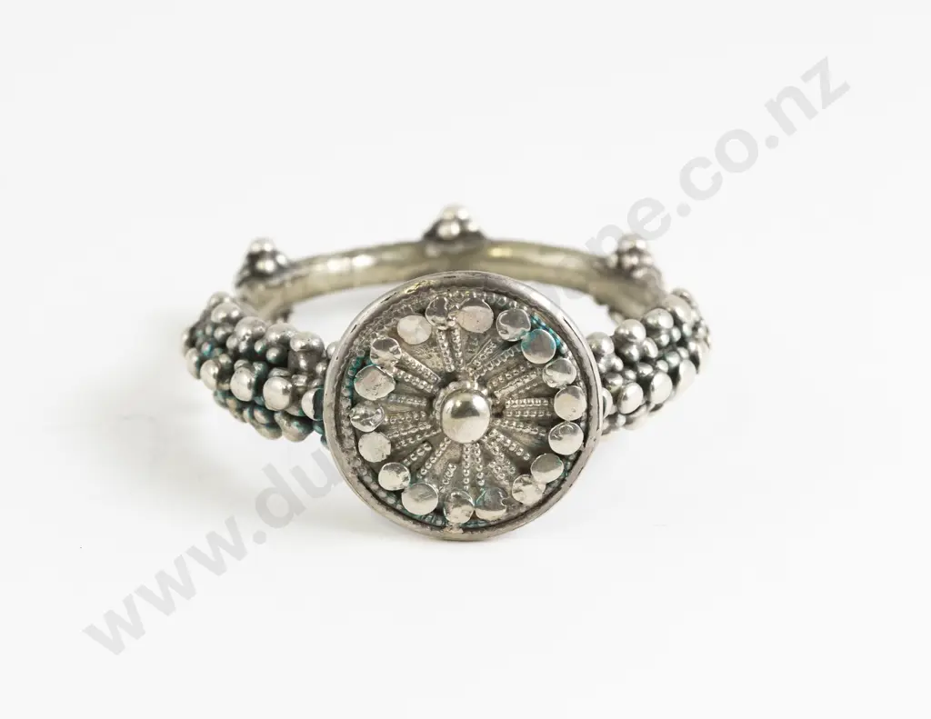 Antique Northern Yemeni Silver Metal Bangle Image 1++