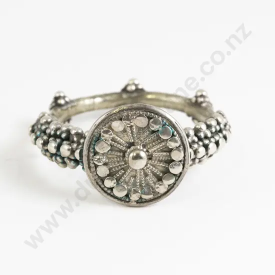 Antique Northern Yemeni Silver Metal Bangle