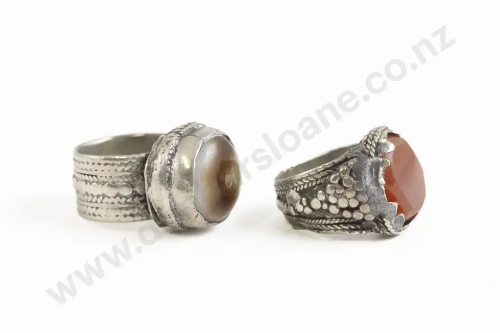 Two Vintage Yemen Silver Metal and Agate Bead Rings Image 1++