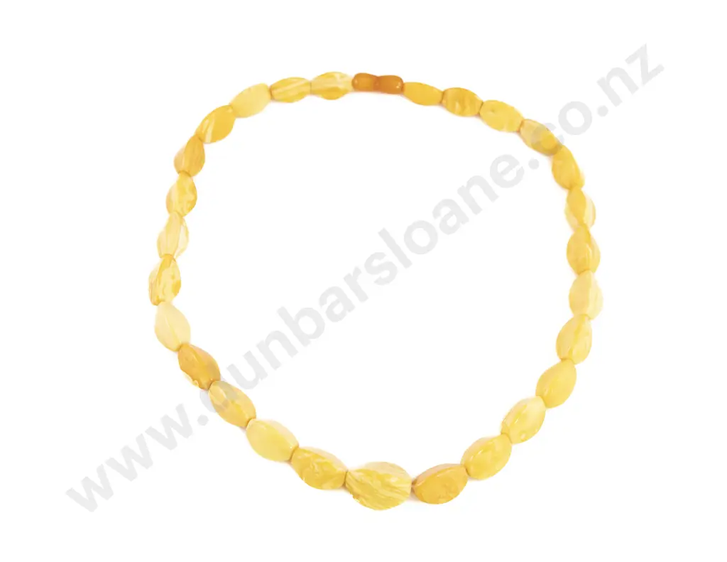 Single Strand Faceted Lozenge Yellow Amber bead Necklace Image 1++