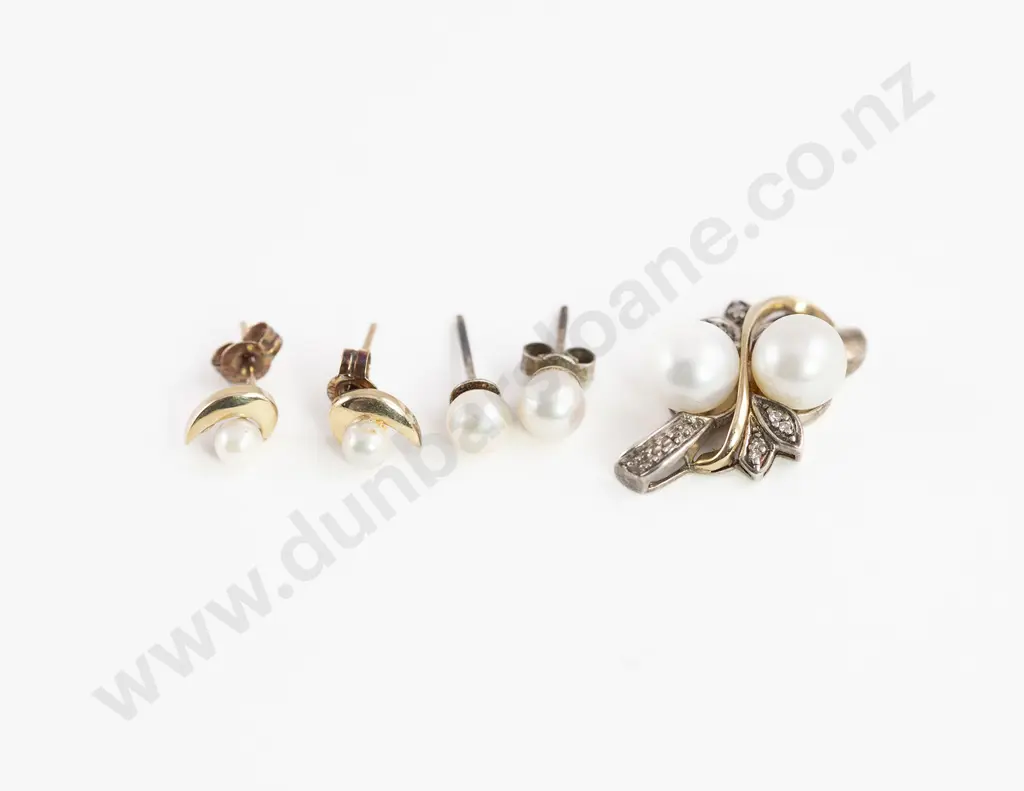 9ct and S/S Pearl and Diamond Pendant Image 1++
