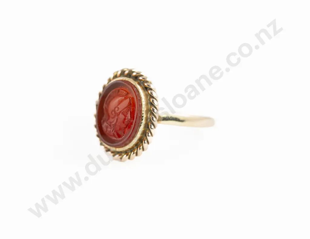 9ct Signet Seal Style Ring Image 1++