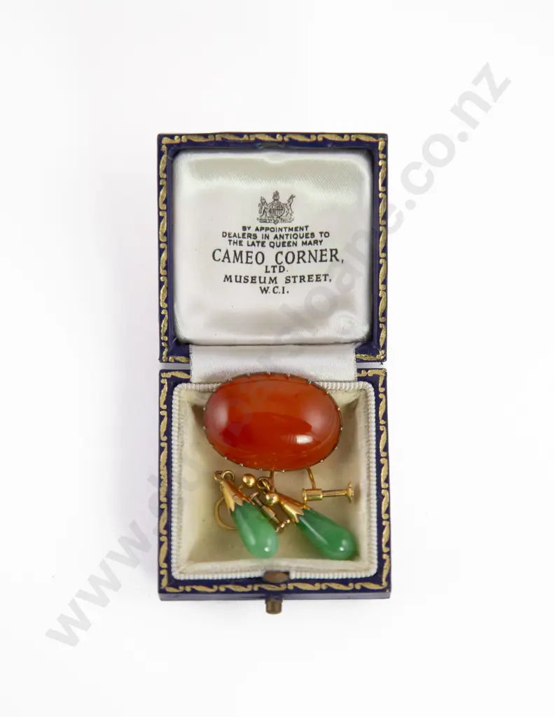 Victorian 9ct Single Carnelian Panel Brooch Image 1++