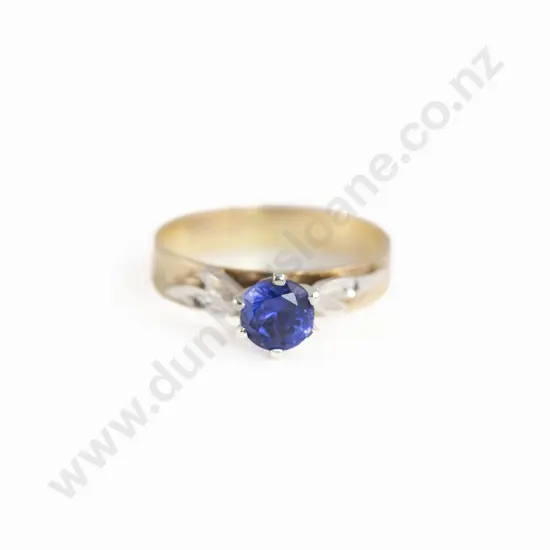 9ct Single Imitation Sapphire Ring