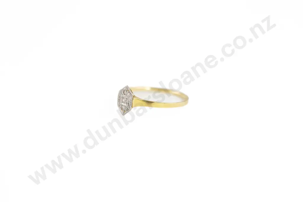 Art Deco Platinum and 18ct Diamond Ring Image 1++