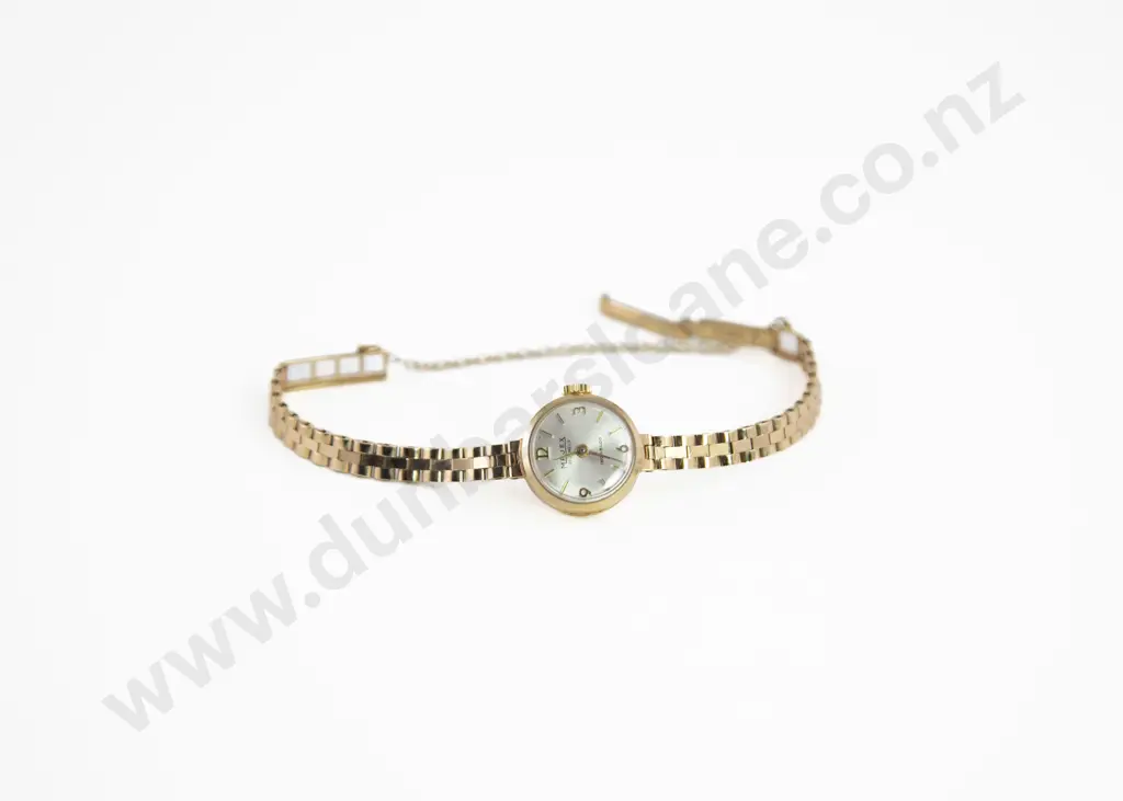 Majex 9ct Manual Wind Ladies Wrist Watch on integral bracelet strap Image 1++