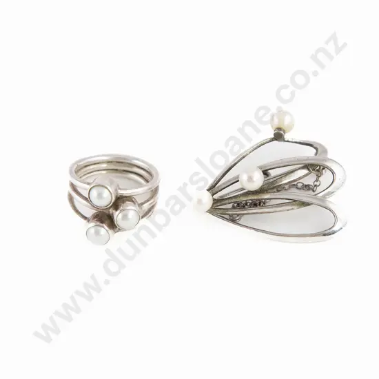 Mikimoto S/S Three Cultured Pearl Brooch