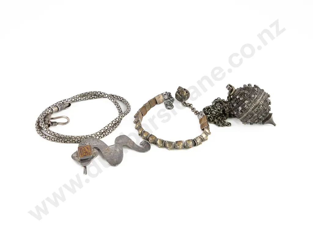 Modern Design Silver and Silver Plate Jewellery Image 1++