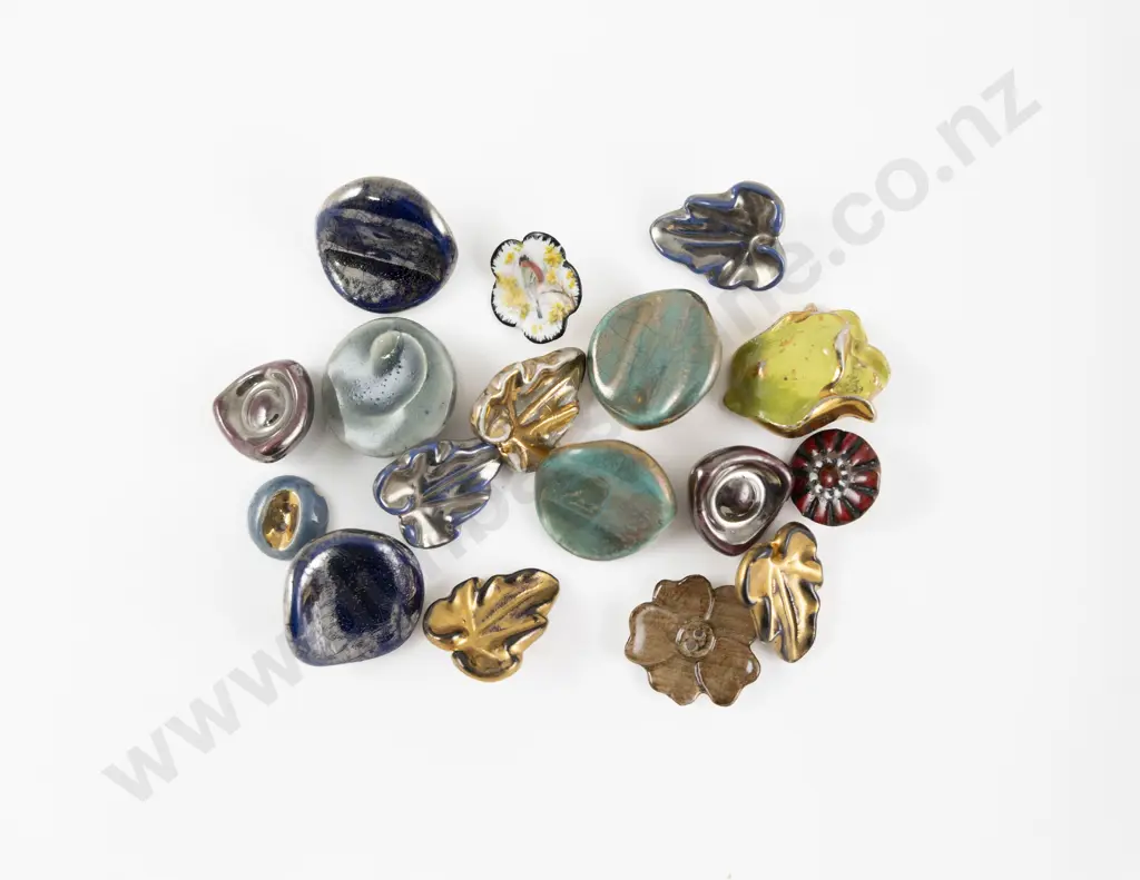 Collection Studio Pottery and Other Buttons Image 1++