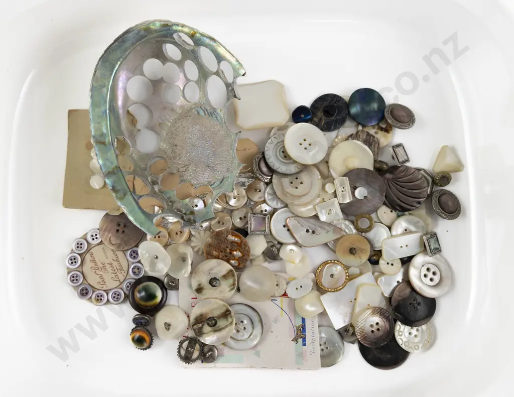 Collection MOP Buttons with three s/s and paua catseye Image 1++