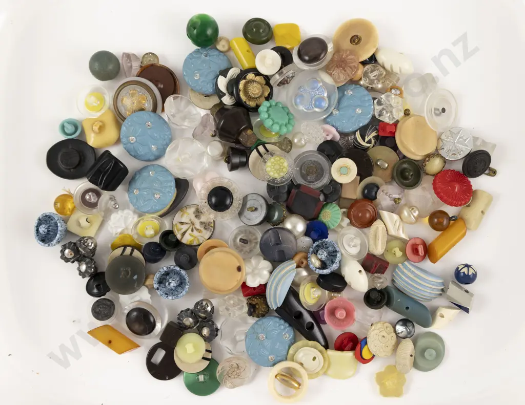 Collection Vintage Plastic Shank Buttons Image 1++