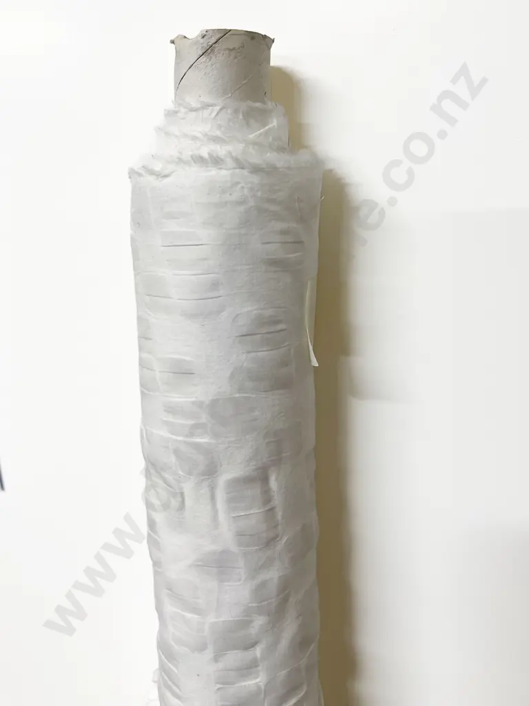 Part Roll White Patterned Cotton Image 1++