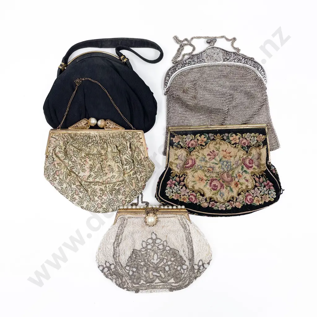 Collection Five Vintage Evening Purses Image 1++
