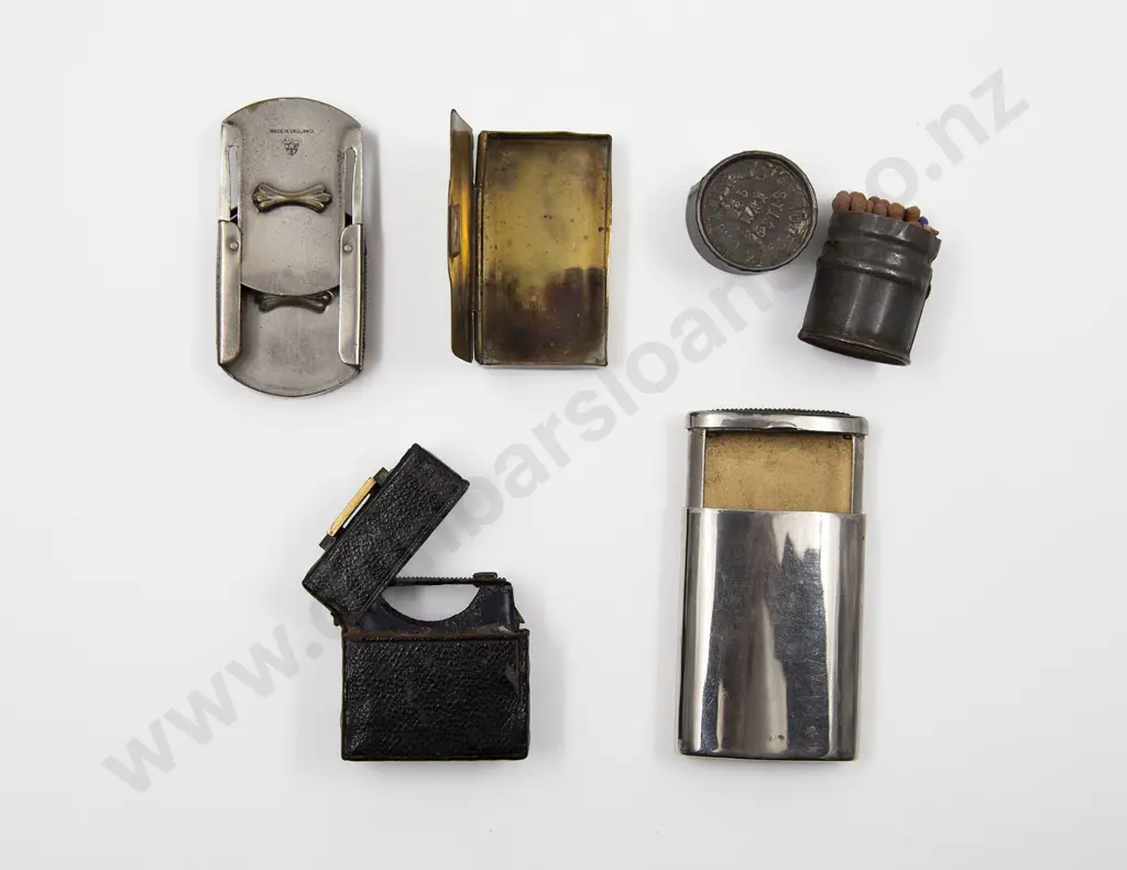 Five Assorted Vesta Cases; Bryant & Mays London Cylindrical Case Image 1++