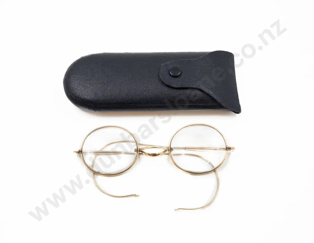 Pair Antique 9ct Framed Spectacles in case Image 1++