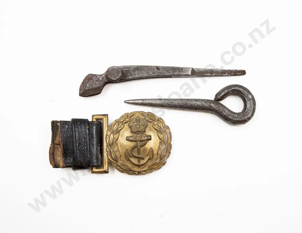 WWII Royal Navy Belt Buckle Image 1++