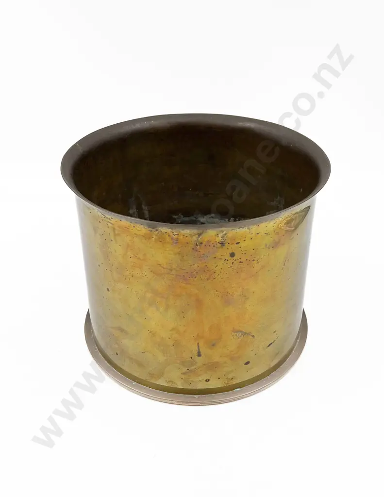 WWI 1915 Brass Shell Casing Image 1++