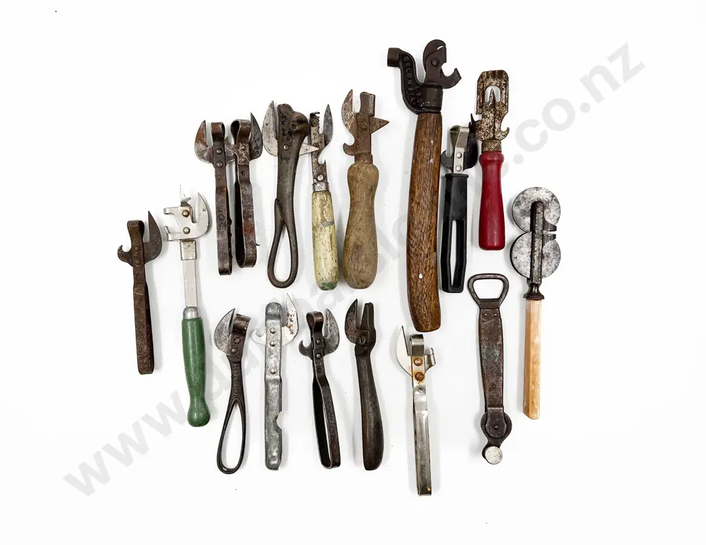 Collection of Vintage Can-openers Image 1++