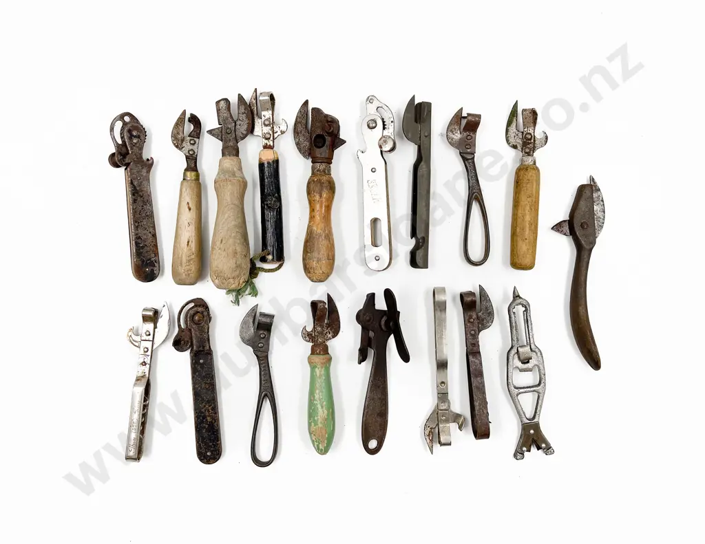 Collection of Vintage Can-openers Image 1++