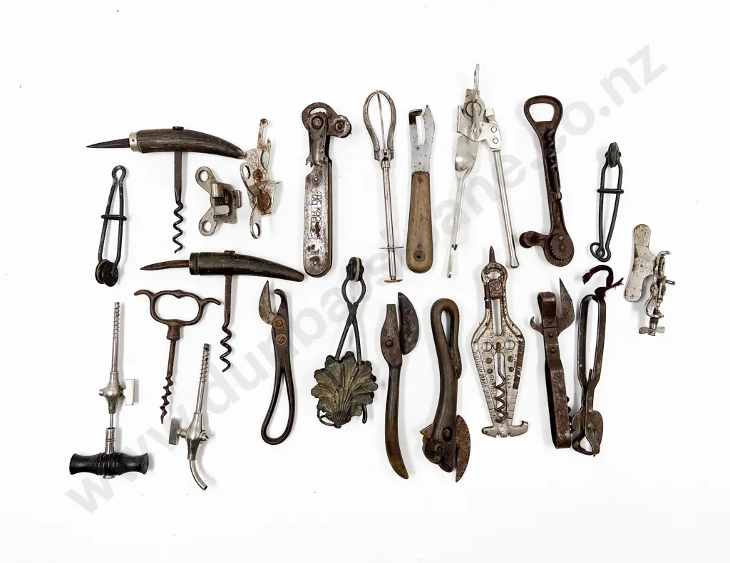 Collection of Vintage Can-openers & Other Implements Image 1++