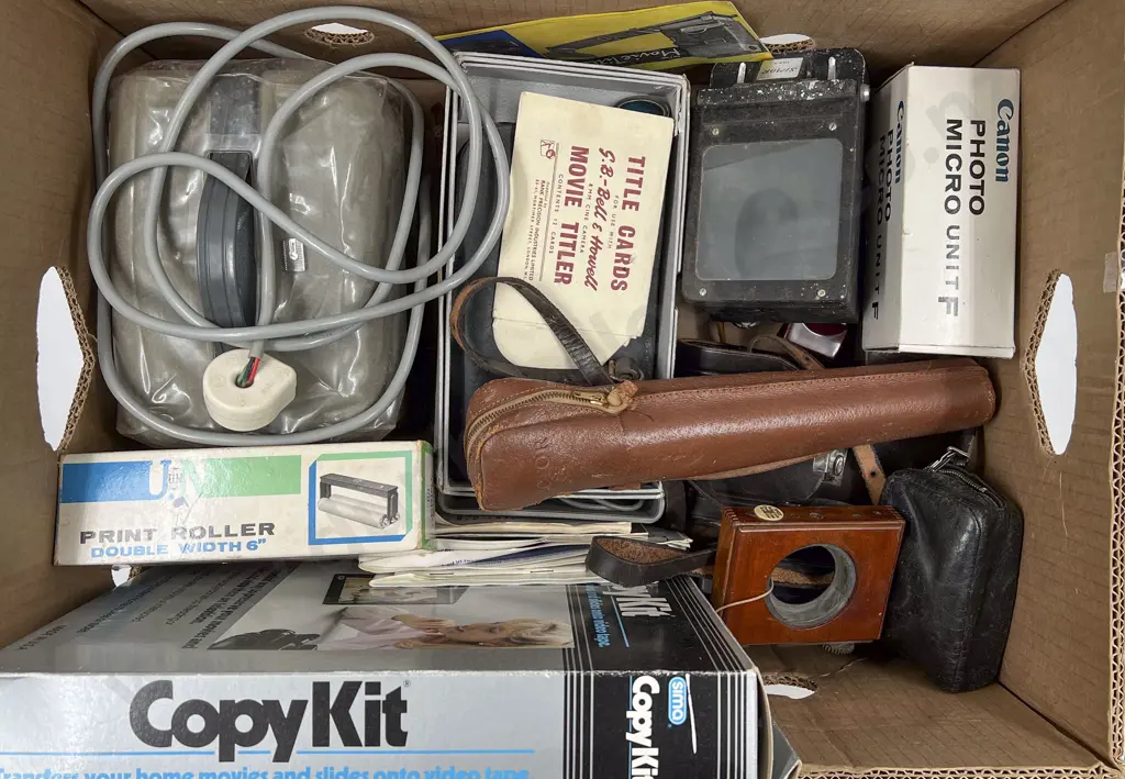 Collection of Camera Equipment Incl. Movie Editor Image 1++