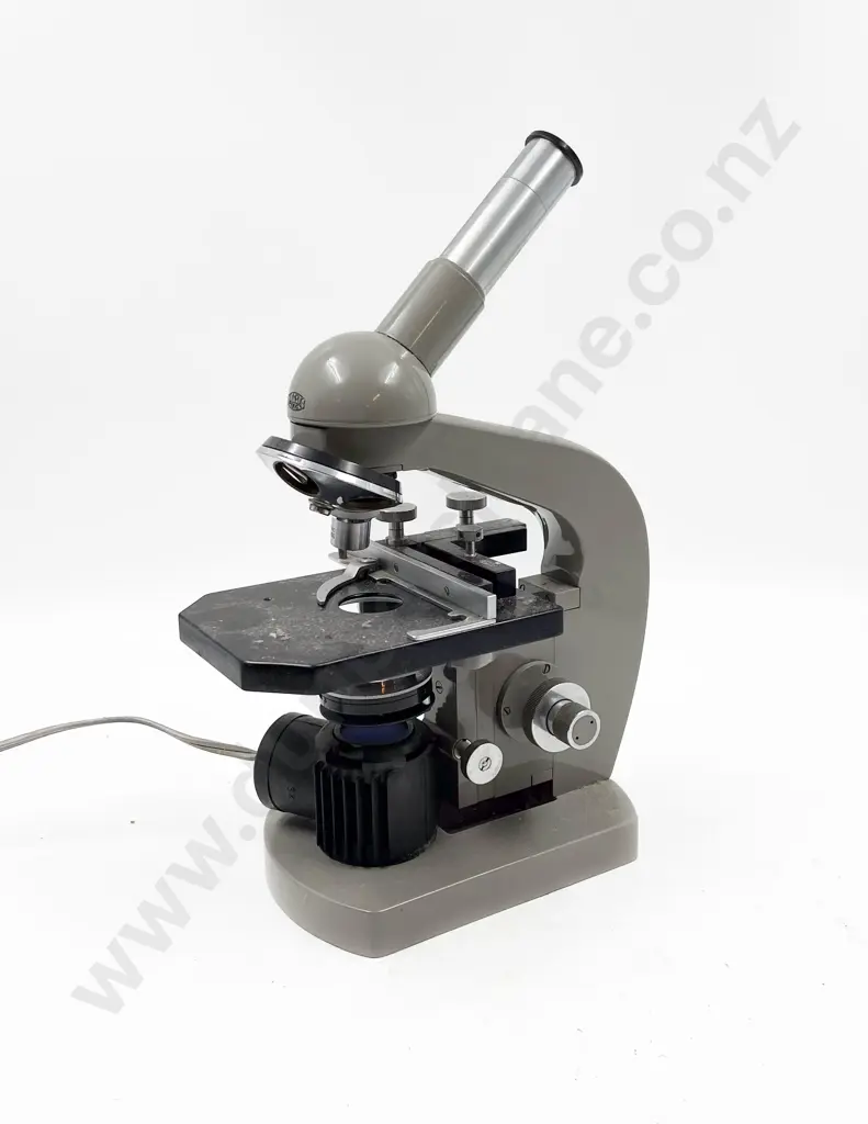 Olympus Tokyo Microscope with Box of Lenses & Microscope Equipment Image 1++