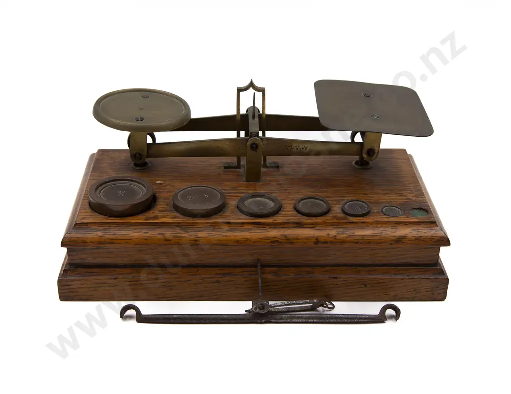 Victorian Oak Based Table Top Beam Balance Scales and Weights Image 1++