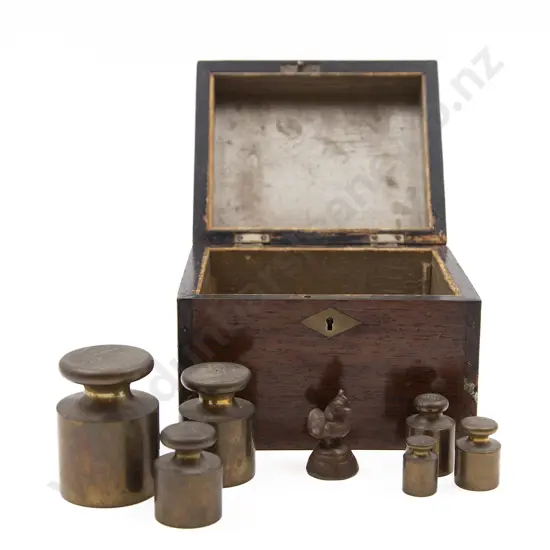 Set Avery Weights 20oz to 1oz with odd Asian weight and Walnut Box