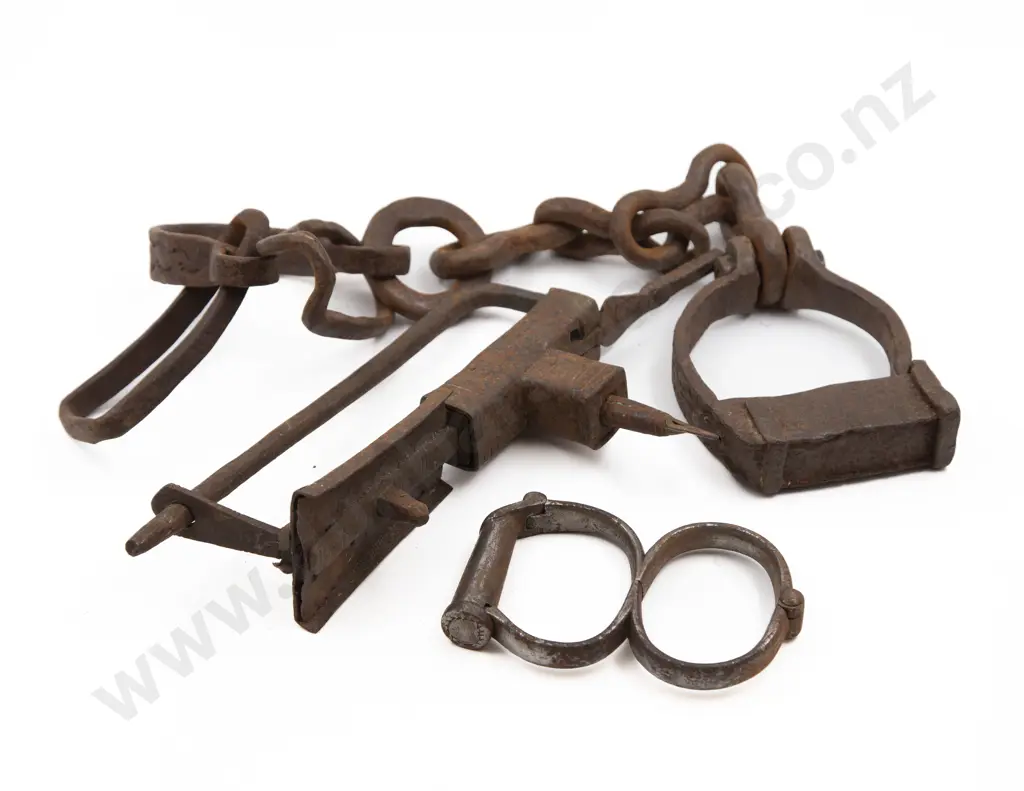 Vintage Shackles Image 1++