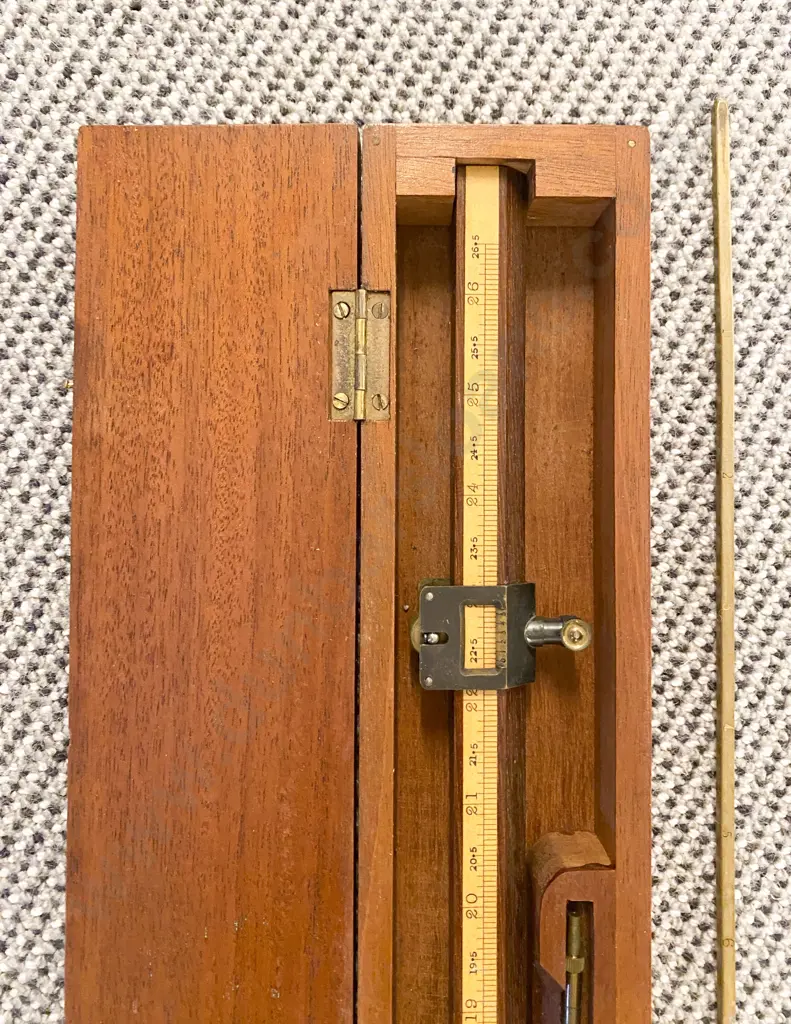 Boxed Compasses Beam 26 Image 1++