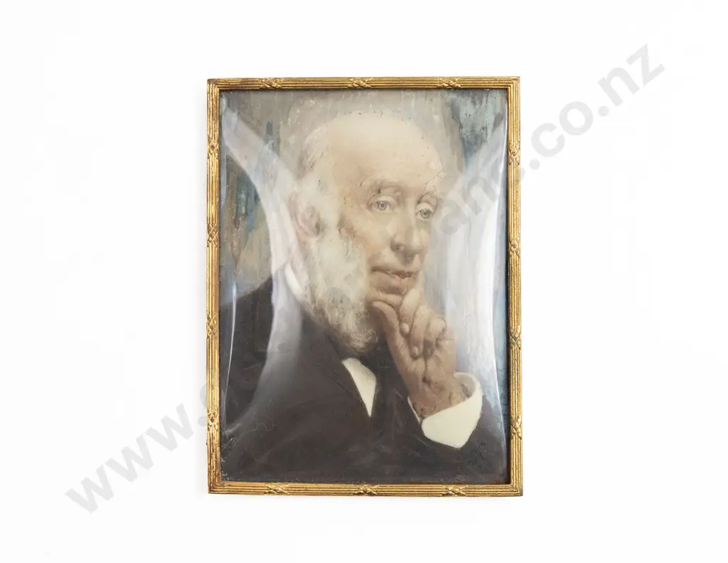 C19th Portrait Miniature of a Gentleman Image 1++