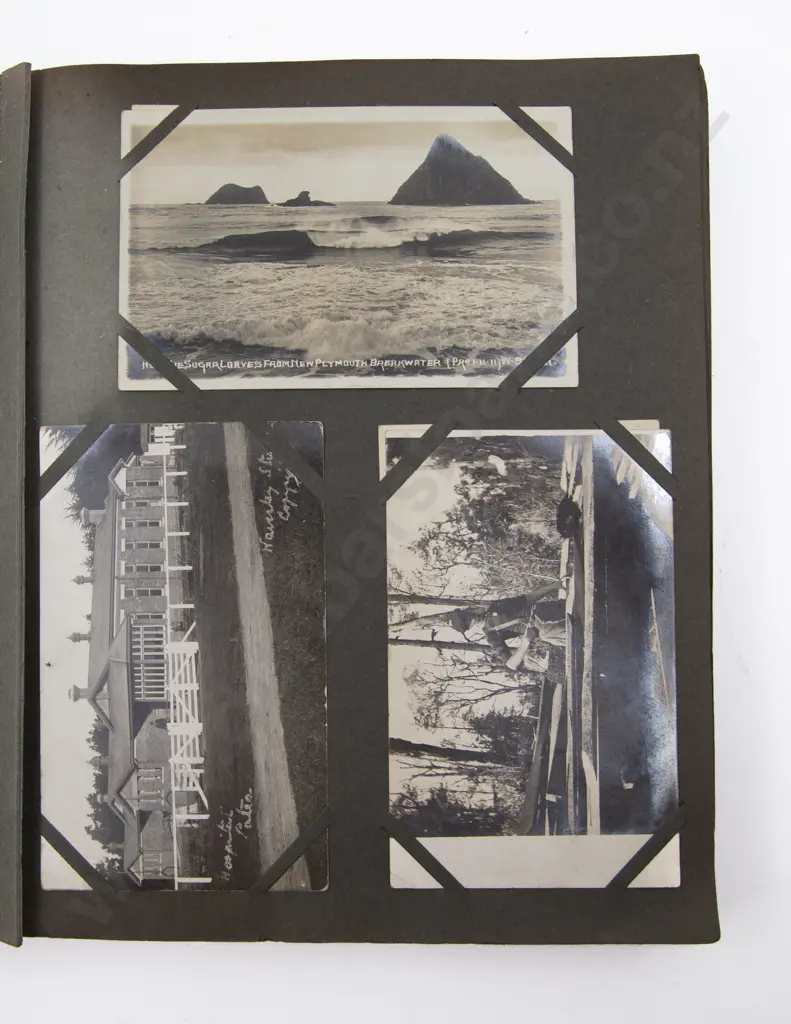 Late C19th/20th Postcard Album mainly New Zealand and World Image 1++