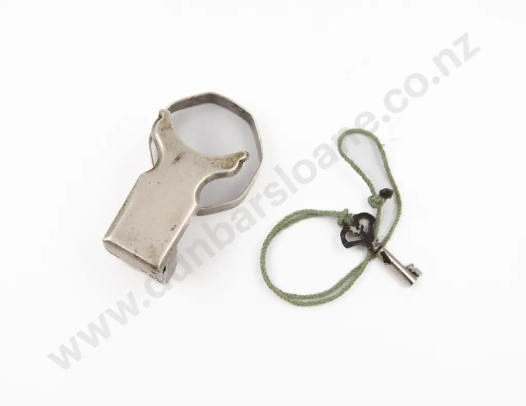 S/S Decanter Stopper Lock Image 1++