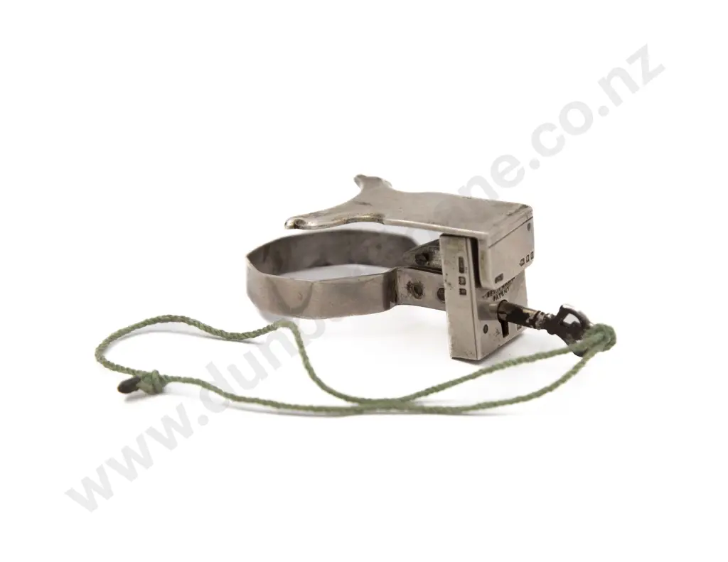 S/S Decanter Stopper Lock Image 1++