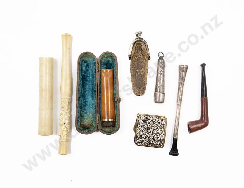 Four Cigarette Holders Image 1++