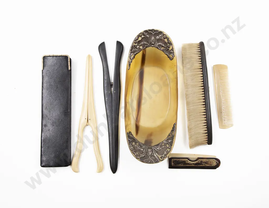 Victorian Vanity Items Image 1++