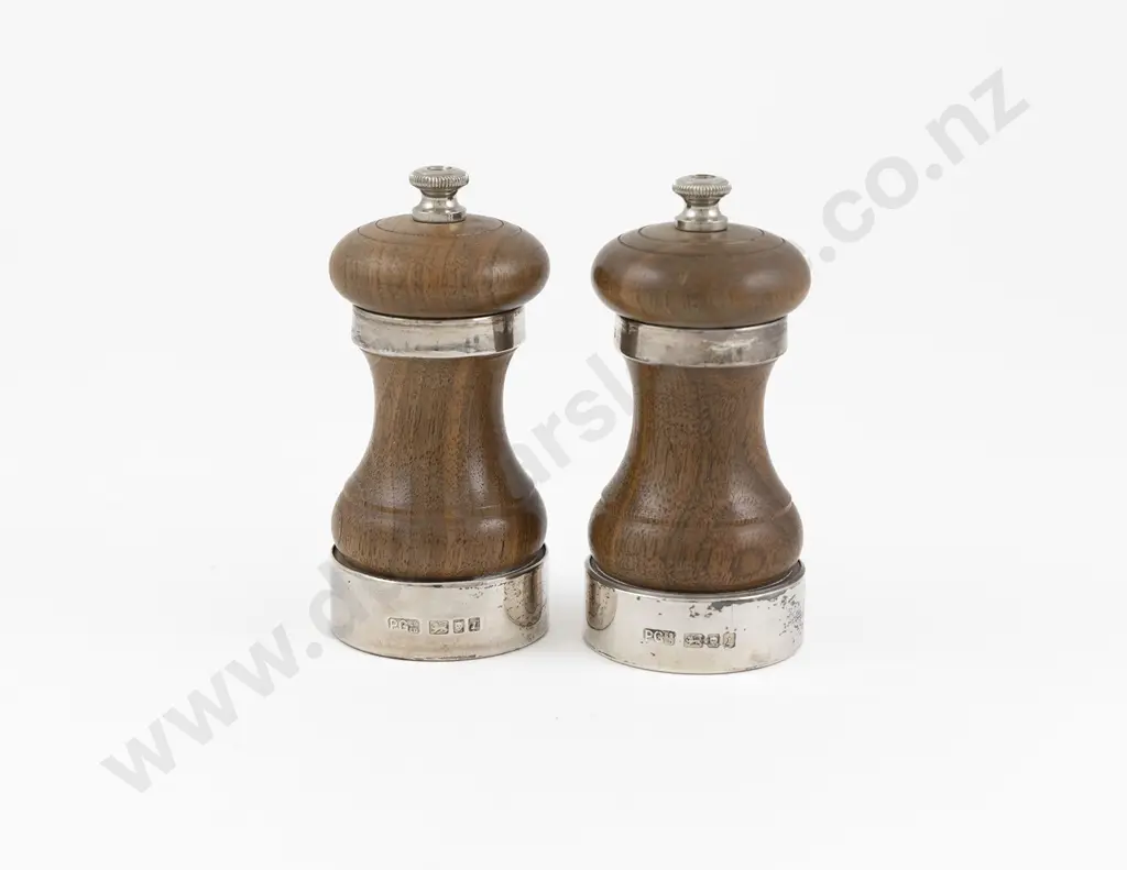 Pair Of QEII Walnut & S/S Pepper Mills By Park, Green & Co, Ltd Image 1++