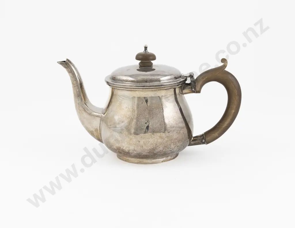 Geo V S/S Batchelors Teapot Image 1++