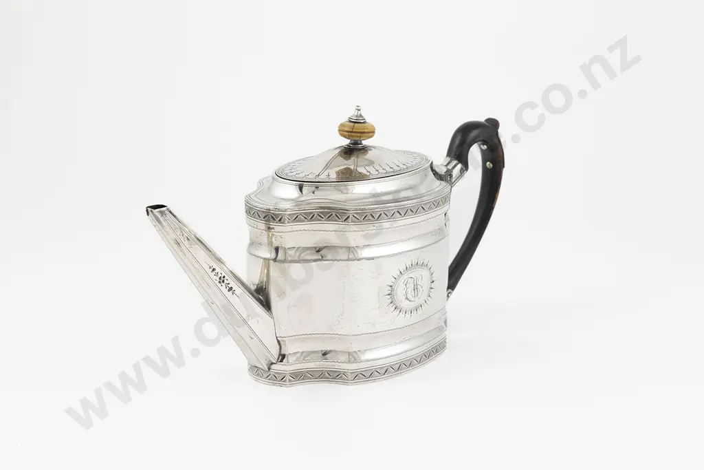 Geo III S/S Teapot Image 1++