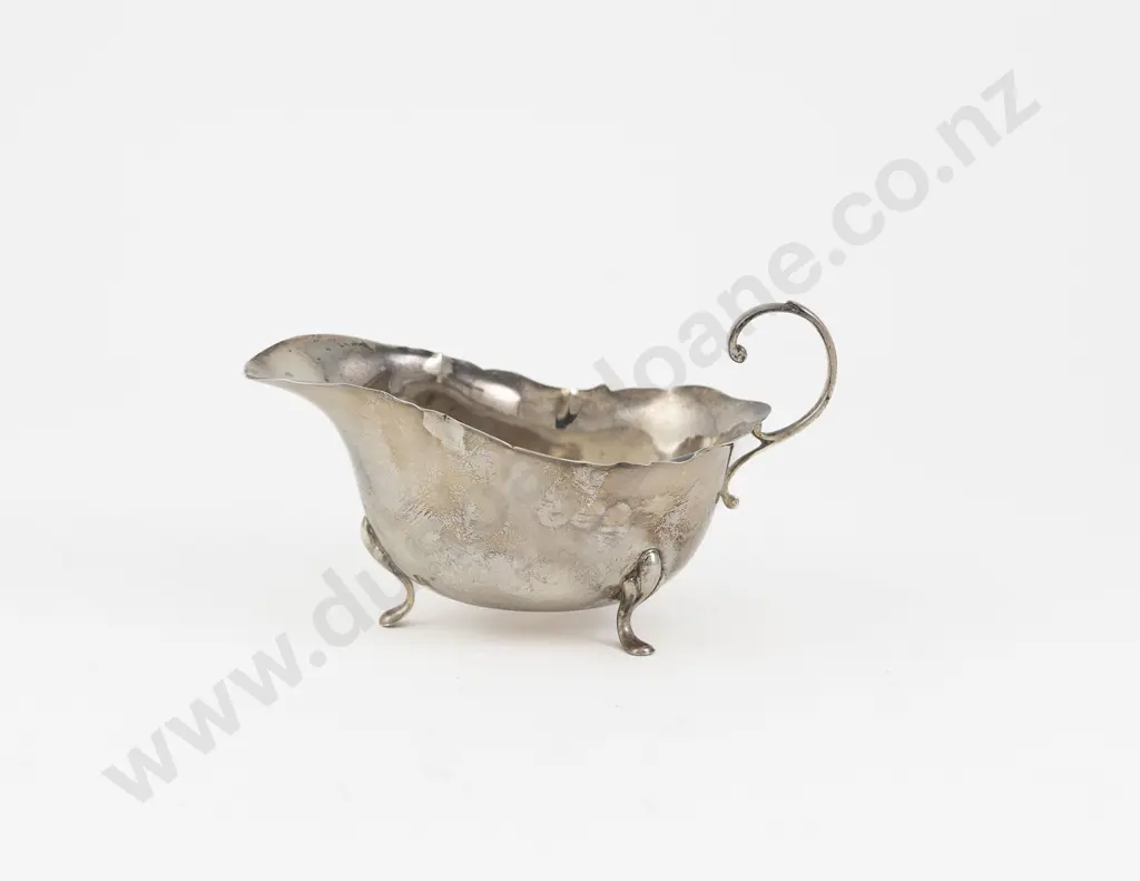 Geo V S/S Gravy Boat Image 1++