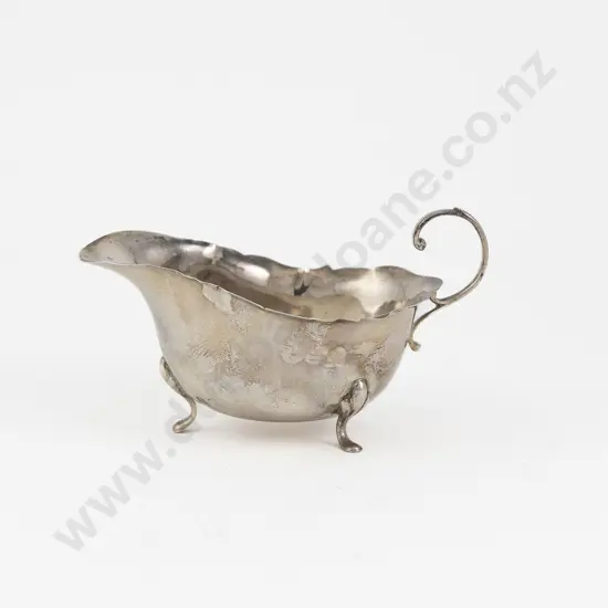 Geo V S/S Gravy Boat
