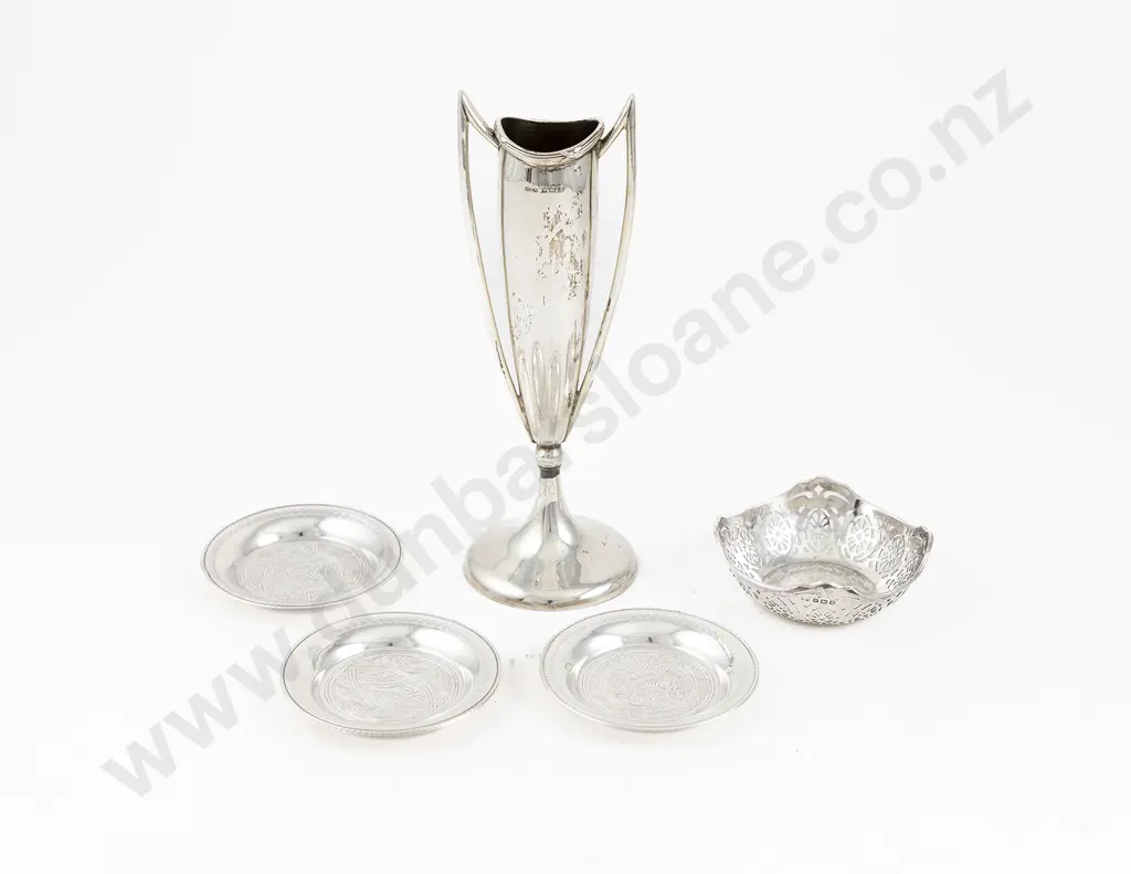 Geo V S/S Specimen Vase Image 1++