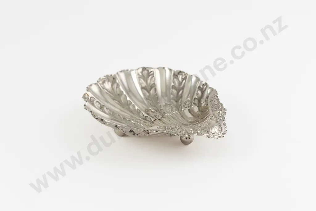 Vict S/S Scallop Shaped Butter Dish Image 1++