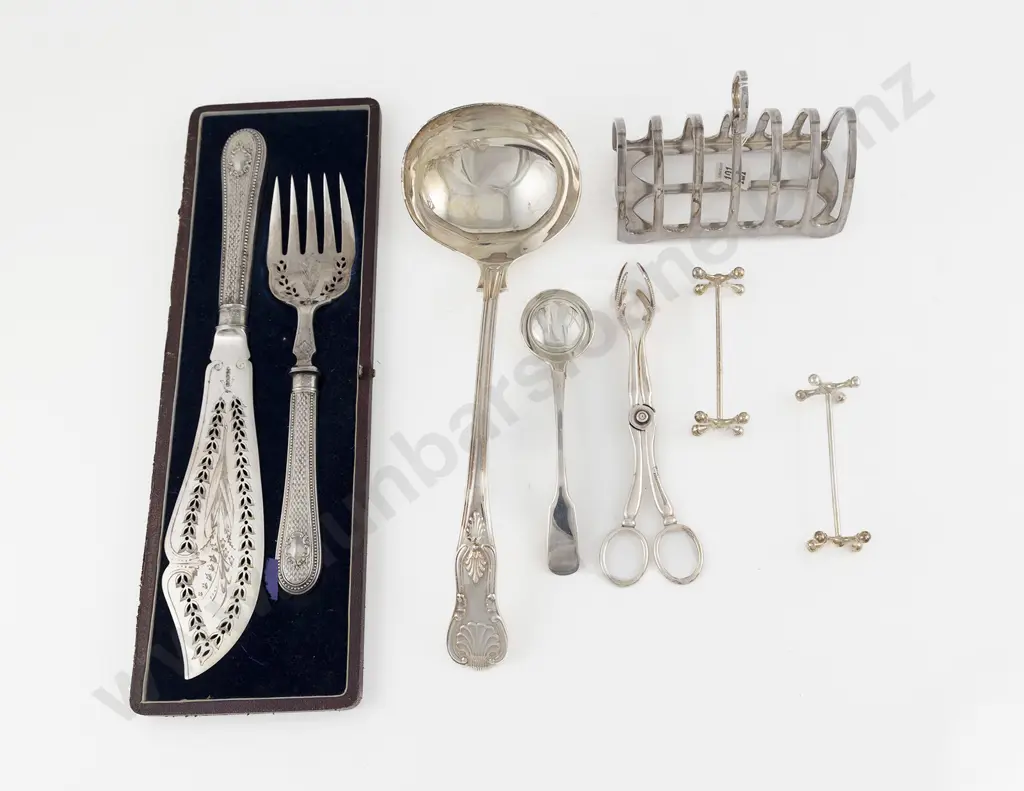 Vict Irish S/S Sauce Ladle Image 1++