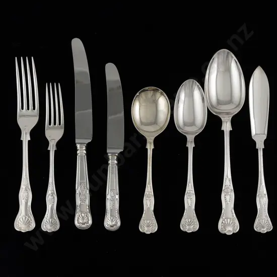 A Fine Quality QEII S/S 64 Piece (8 Place) Suite Of Kings Pattern Cutlery