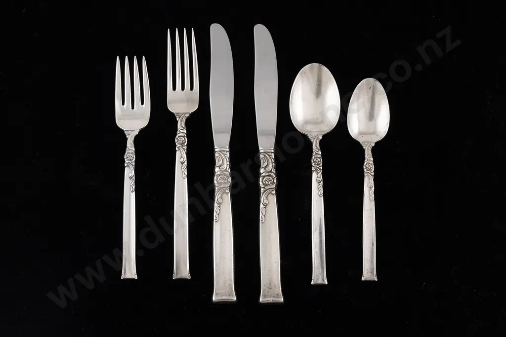 Heirloom Silver Rose Pattern 58 Piece S/S Cutlery Suite By Oneida Image 1++