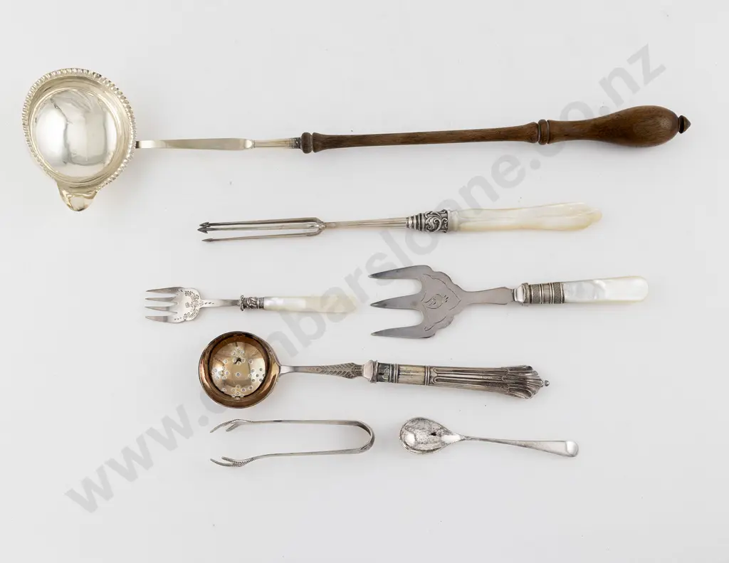 Geo III S/S Punch Ladle Image 1++