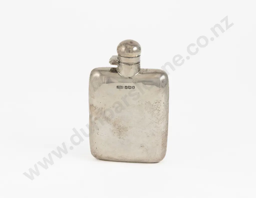 Geo V S/S Hip Flask Image 1++