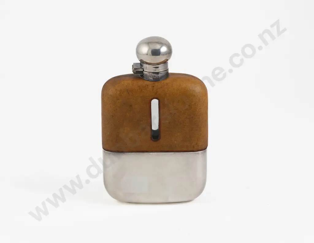 S/S Lidded Hip Flask Image 1++