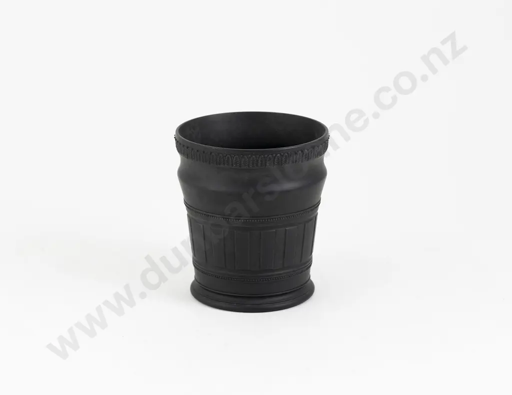 Wedgwood Black Basalt Beaker Vase Presented To Mr & Mrs Walter Nash On A Tour Of The Factory In 1939 Image 1++